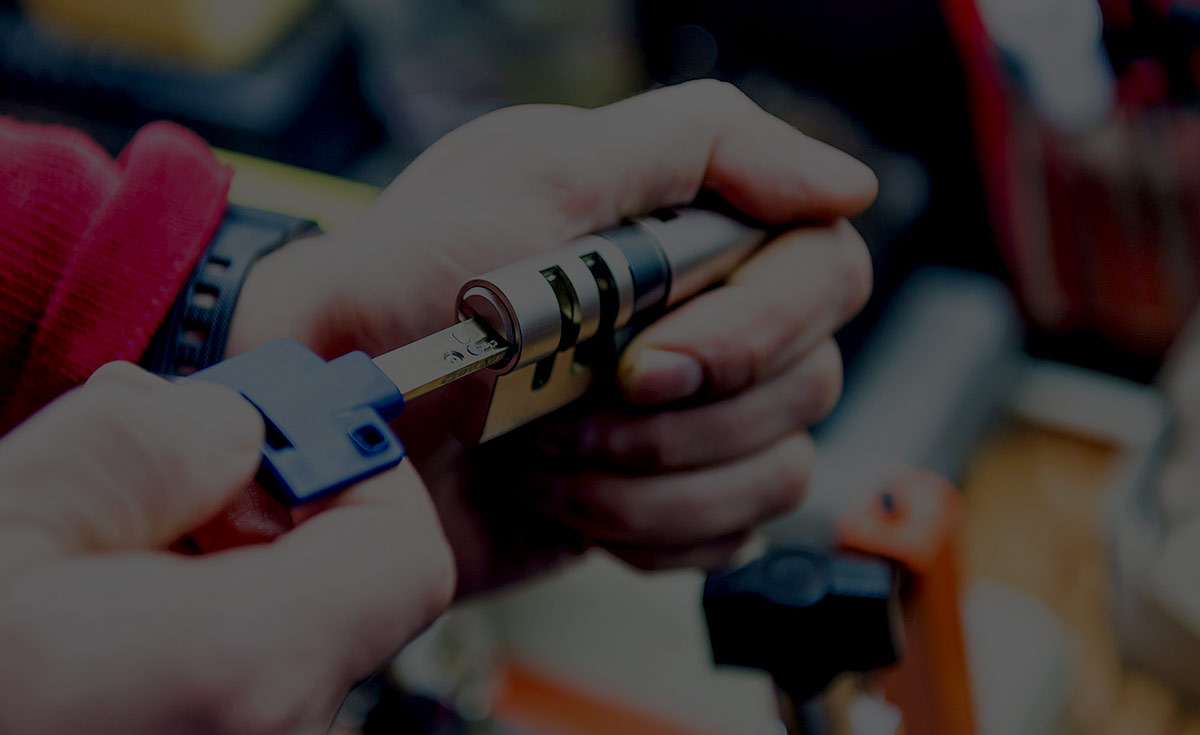 24 Hour Locksmith Service (323) 3931079 Locksmith South Gate